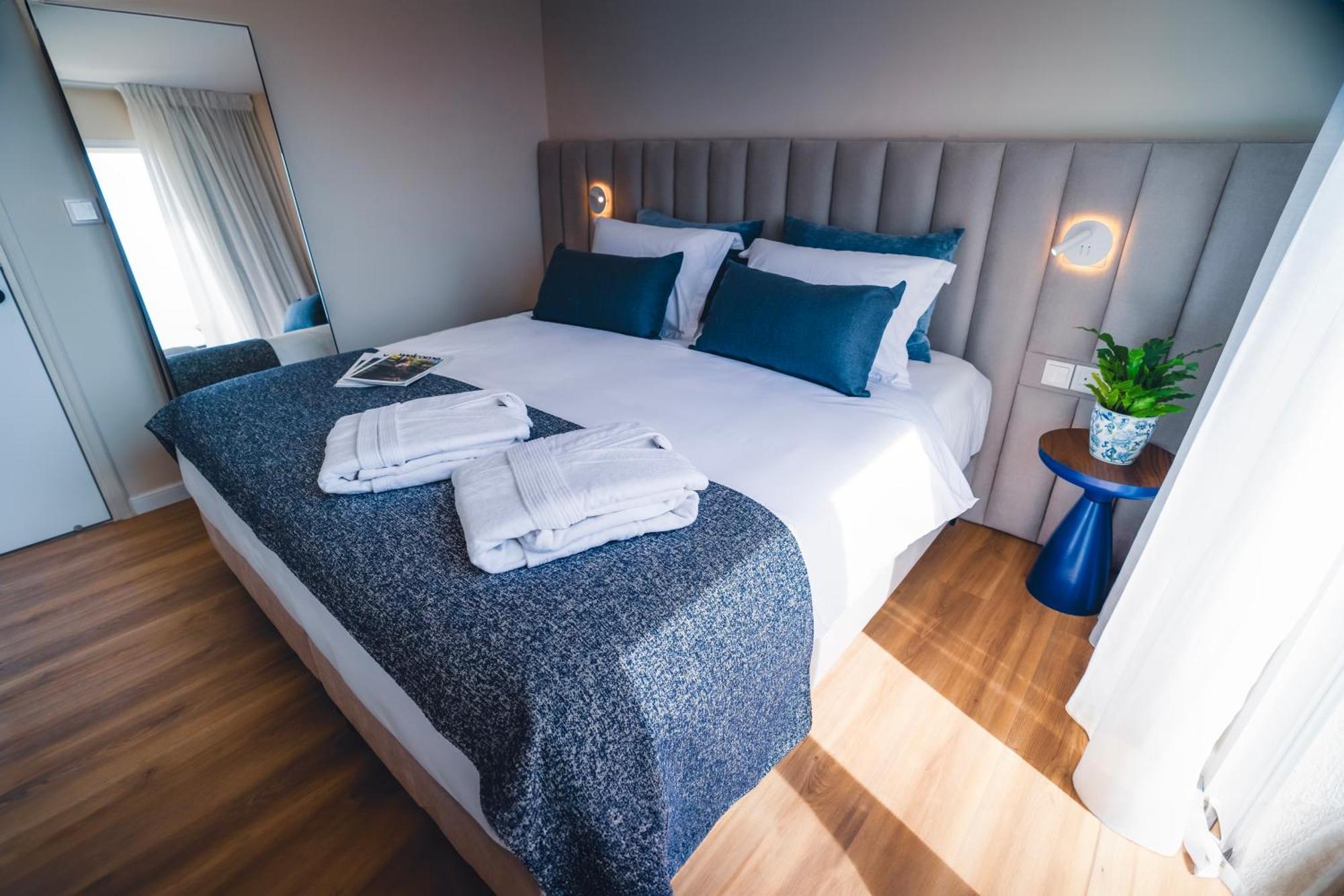 Wellclub - Wellness Family Experience - Seaview Hotel Paphos Exterior photo