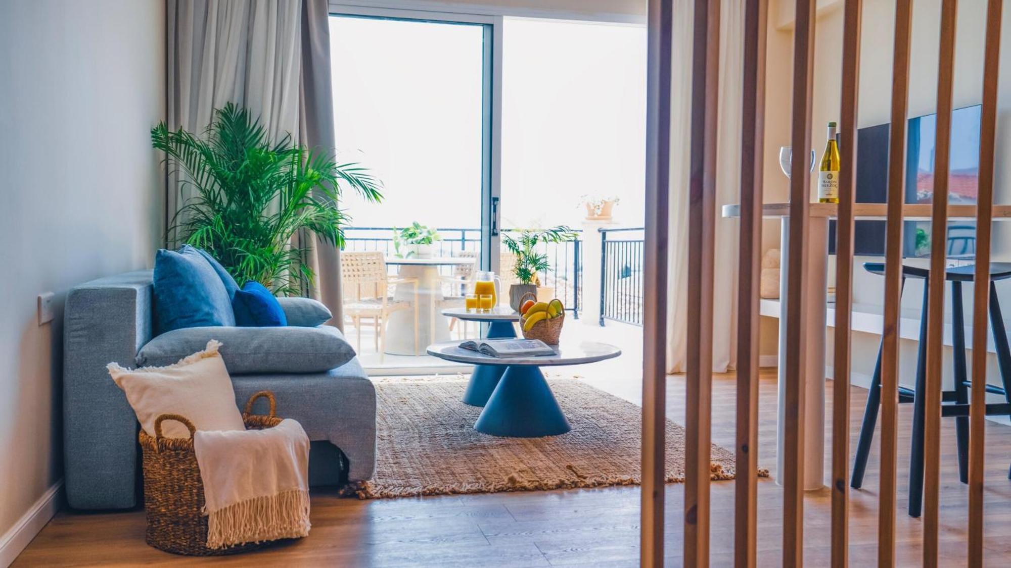 Wellclub - Wellness Family Experience - Seaview Hotel Paphos Exterior photo
